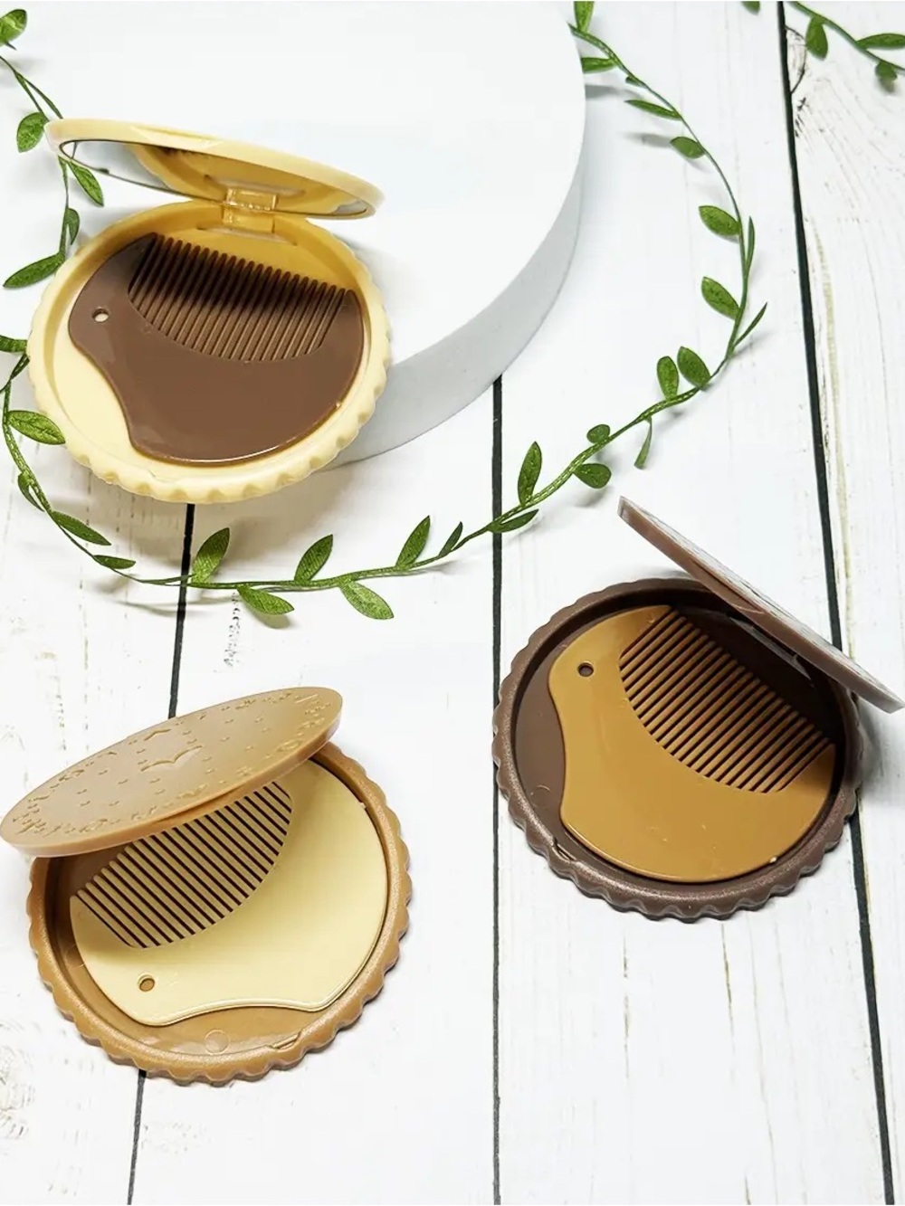 Round Compact Hair Brush with Mirror